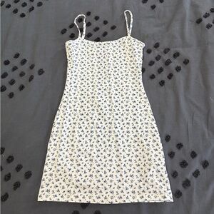 Edikted mini dress white and blue floral